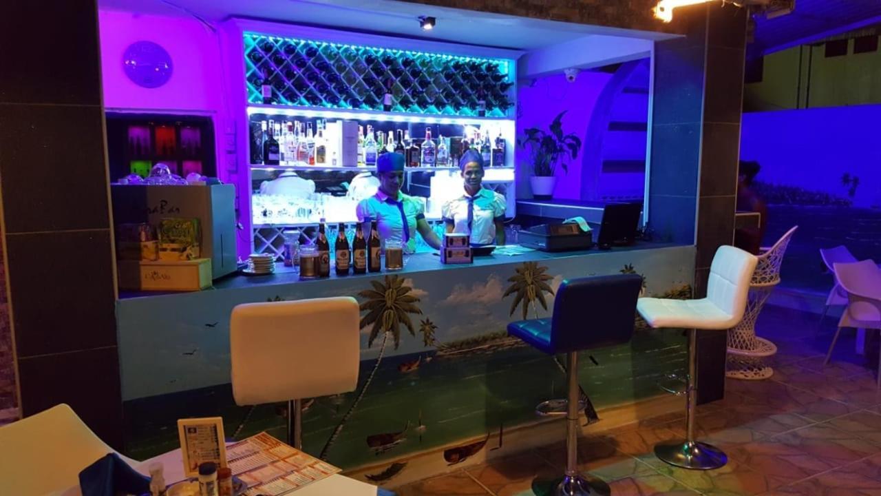 Hotel Restaurante Thomas Boca Chica Luaran gambar