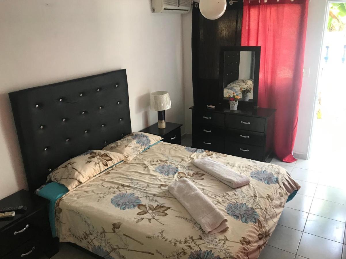 Hotel Restaurante Thomas Boca Chica Luaran gambar